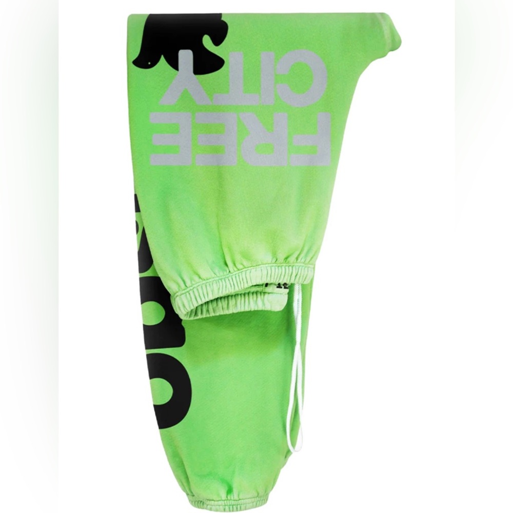 FREE CITY Lets Go OG Sweatpants in Grasshopper